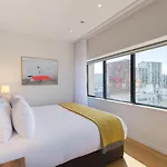 Premier 아파트호텔