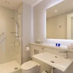 Premier 4*