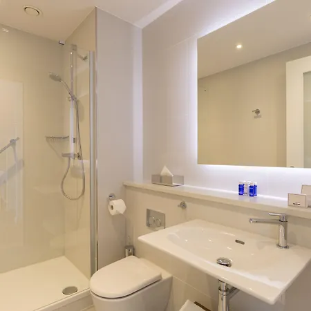 Premier Aparthotel 4*