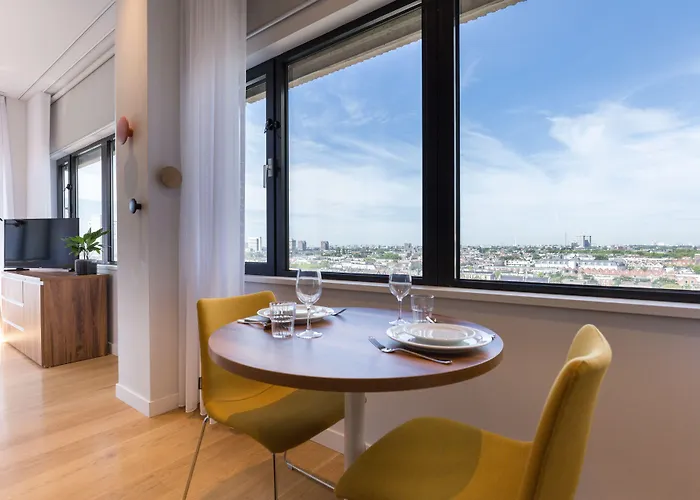 Premier Apartmanhotel 4*