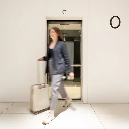 Premier Ξενοδοχείο με διαμερίσματα 4*